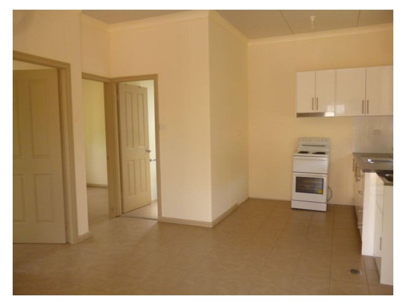 Granny Flat 5a Leonard Street, Blacktown NSW 2148