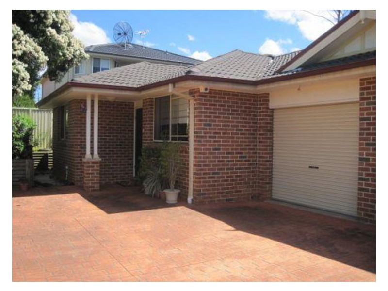 Villa 4/102 Targo Road,, Girraween NSW 2145