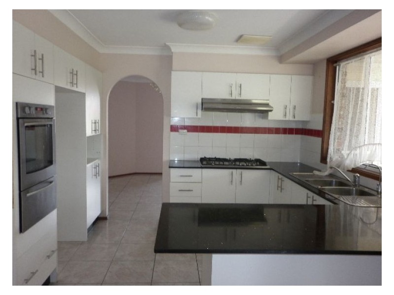 House 12 Simms Road, Oakhurst NSW 2761