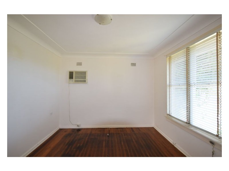 12 Holmes Street, Lalor Park NSW 2147