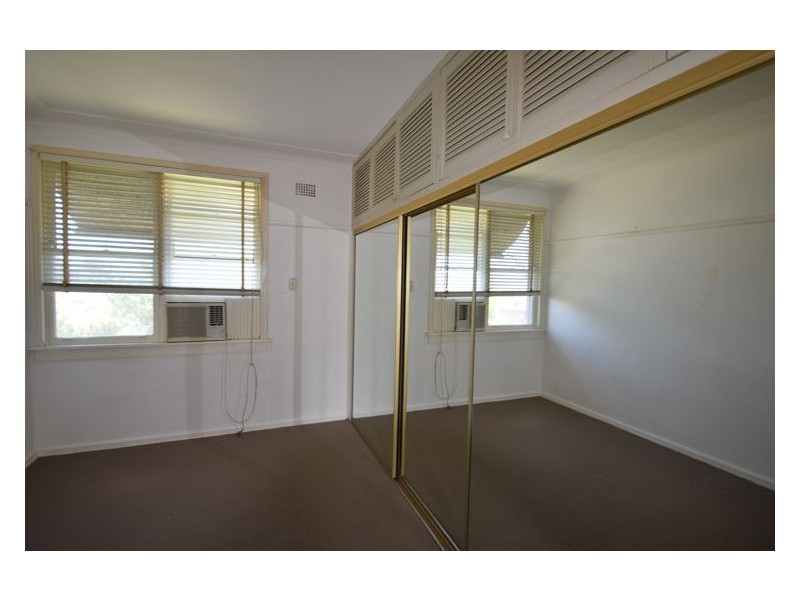 12 Holmes Street, Lalor Park NSW 2147