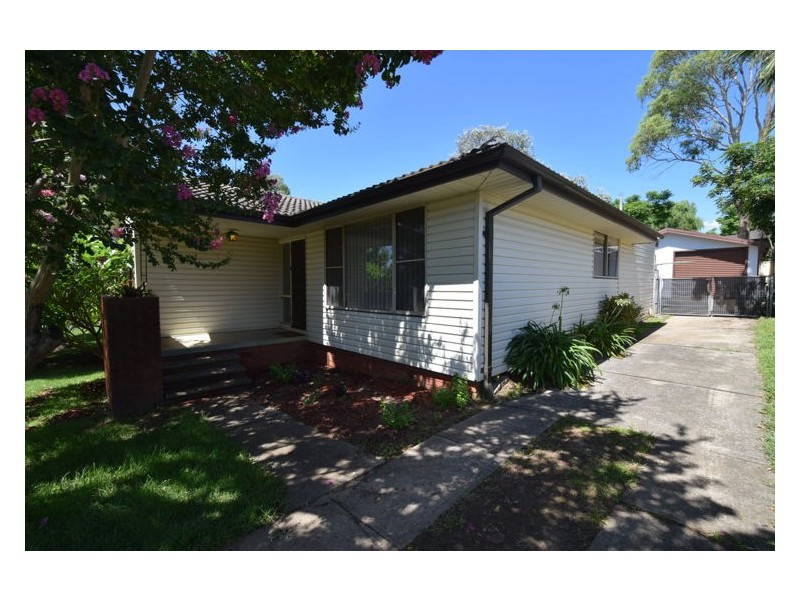 House 15 Cavendish Ave, Blacktown NSW 2148