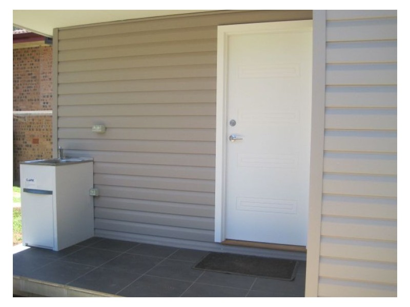 Granny Flat 6a Narrabri Street,, Quakers Hill NSW 2763