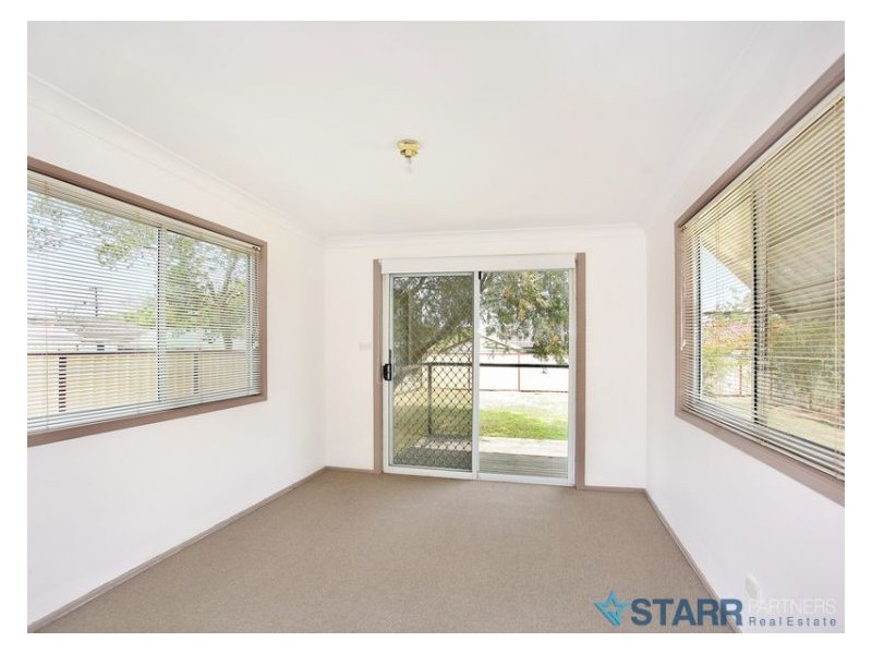 House 4 Wycombe Street,, Doonside NSW 2767