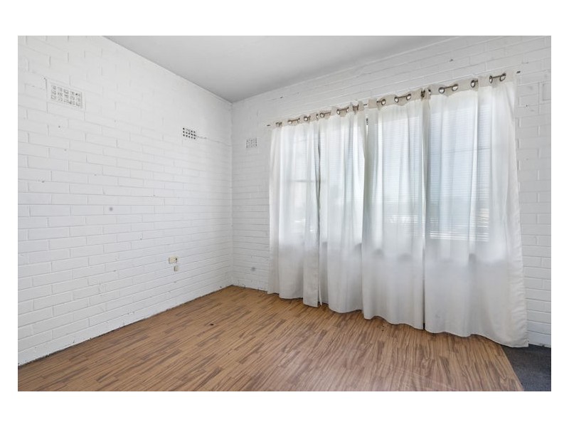 Flat A / 40 Topaz Crescent, Seven Hills NSW 2147