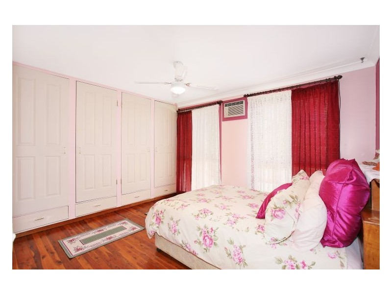 92 Narcissus Avenue, Quakers Hill NSW 2763