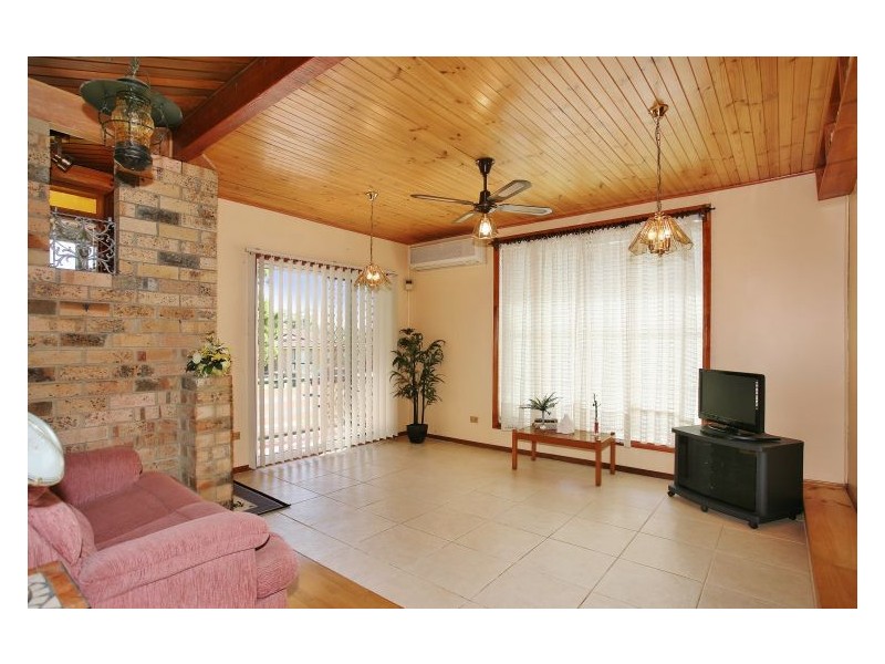 92 Narcissus Avenue, Quakers Hill NSW 2763