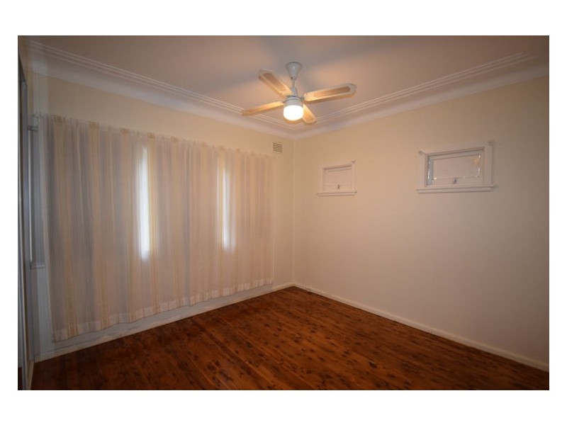 House 5 Julie Street, Blacktown NSW 2148