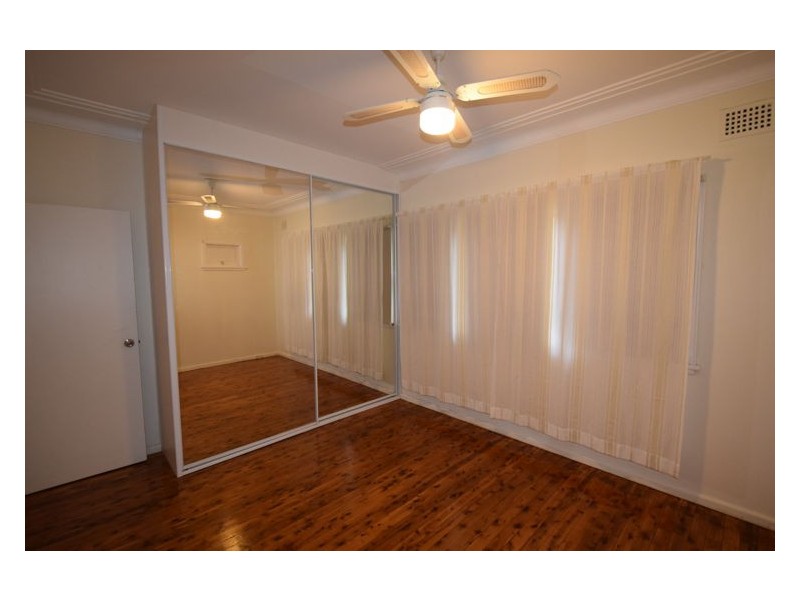 House 5 Julie Street, Blacktown NSW 2148