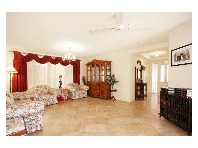 4 Gardenset Grove, Blacktown NSW 2148