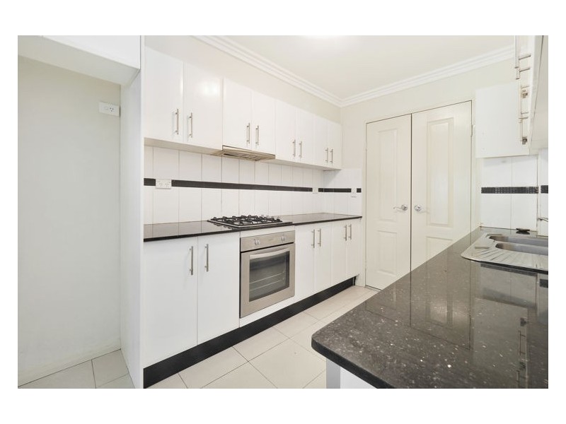 24/8-14 Oxford Street, Blacktown NSW 2148
