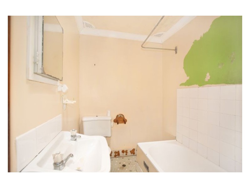 8 Porpoise Place, Willmot NSW 2770