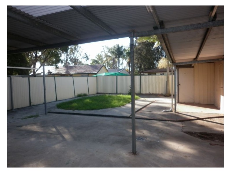House 37 Birdwood Avenue, Doonside NSW 2767