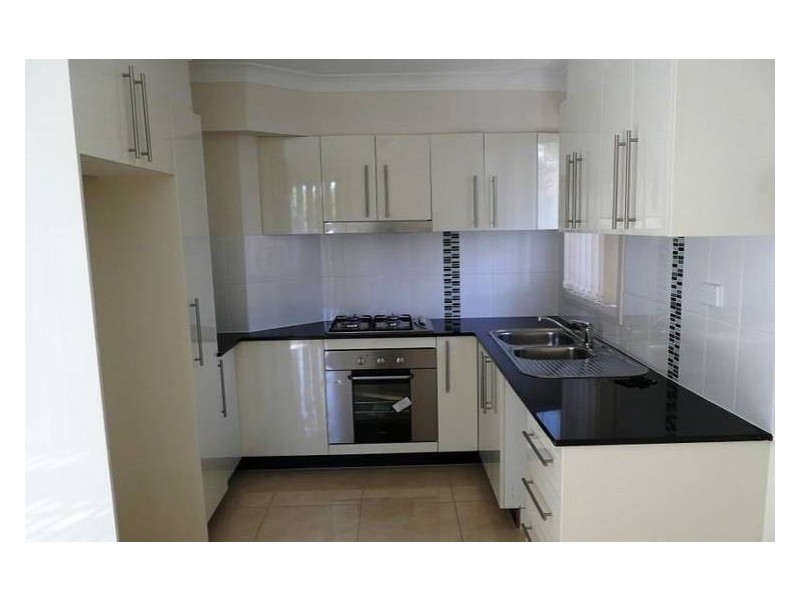 Townhouse 4/37 Adelaide Street, Oxley Park NSW 2760