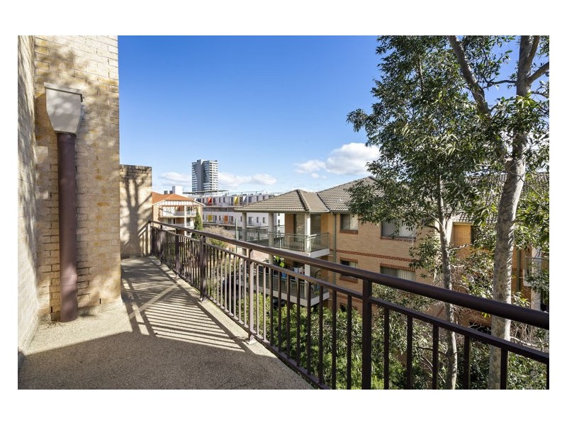 12/5-9 Fourth Avenue, Blacktown NSW 2148