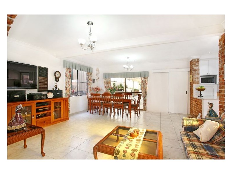 162 Lucas Road, Seven Hills NSW 2147