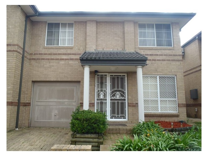 Duplex 18 Gould Way, Blacktown NSW 2148