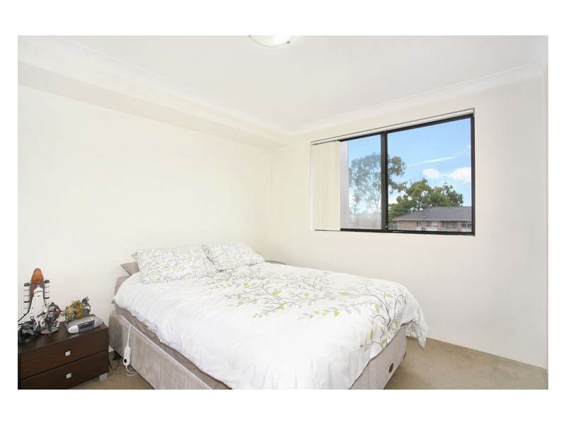 16/17 Bruce Street, Blacktown NSW 2148