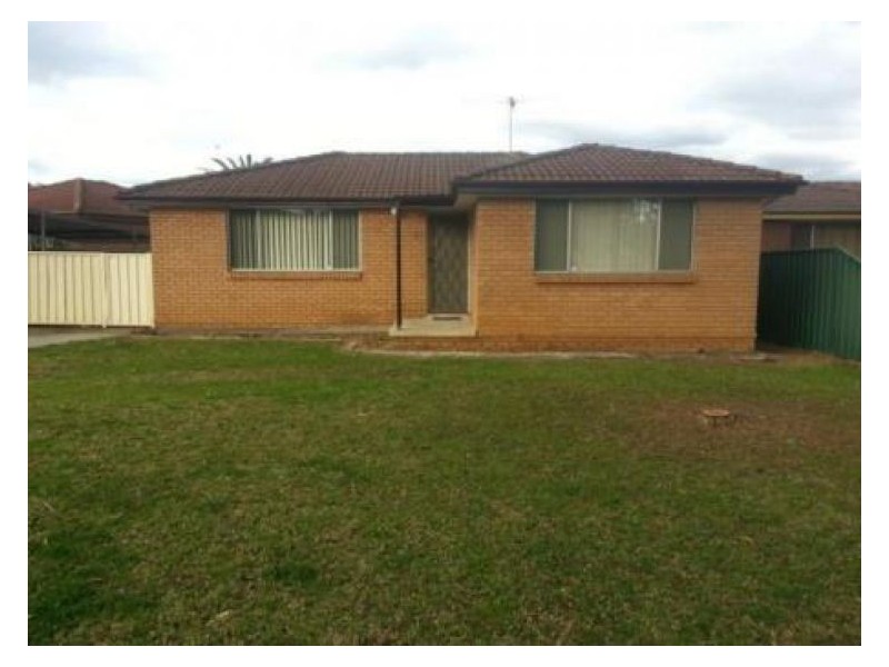 32 Wayne Street, Dean Park NSW 2761