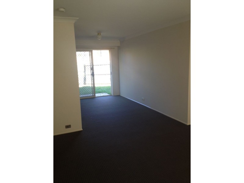 Townhouse 10d Douglas Road, Blacktown NSW 2148