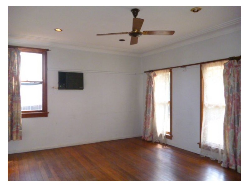 House 22 Noakes Parade, Lalor Park NSW 2147