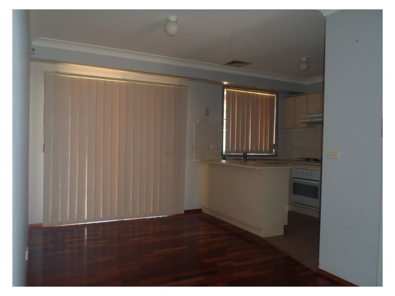 Townhouse 43 St Pauls Way, Blacktown NSW 2148