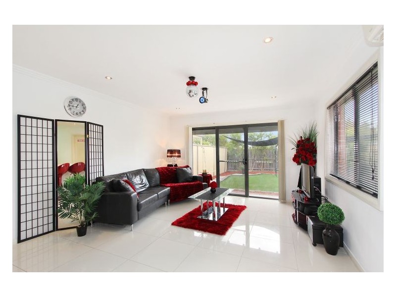 2/70 Swinson Road, Blacktown NSW 2148