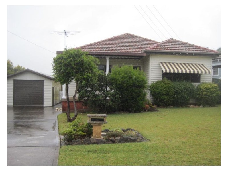 House 4 Gibson Place, Blacktown NSW 2148