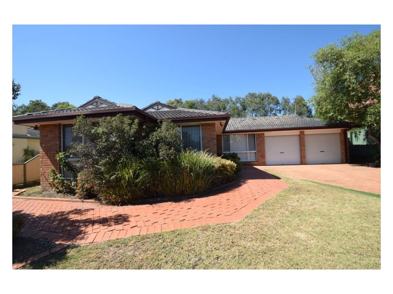 House 43 Hampton Crescent, Prospect NSW 2148