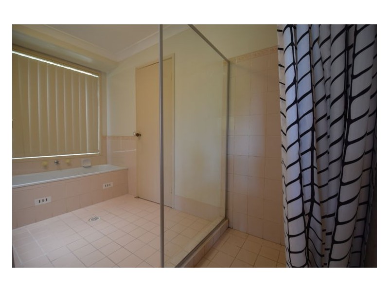 House 43 Hampton Crescent, Prospect NSW 2148