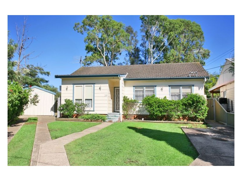 39 Matthew Street, Blacktown NSW 2148