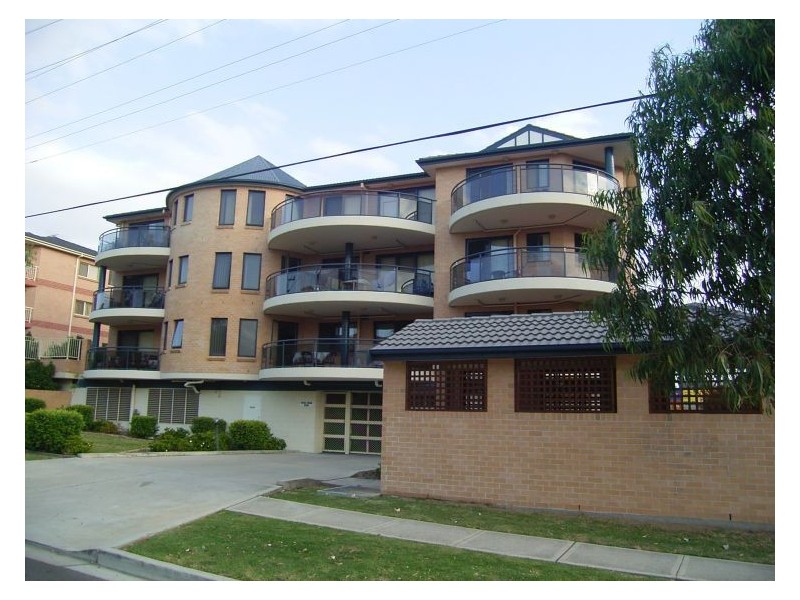 Unit 5/28 Fourth Avenue, Blacktown NSW 2148