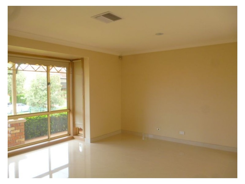 House 34 Chapel Circuit, Prospect NSW 2148