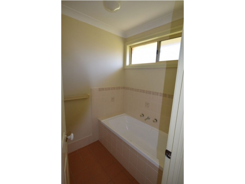 Duplex 13b Baron Close, Kings Langley NSW 2147