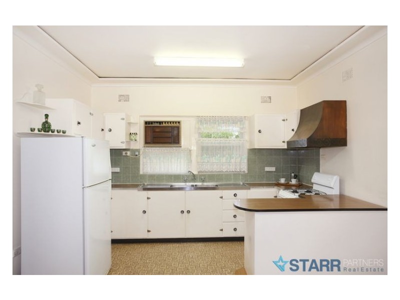 House 185 Flushcombe Road, Blacktown NSW 2148