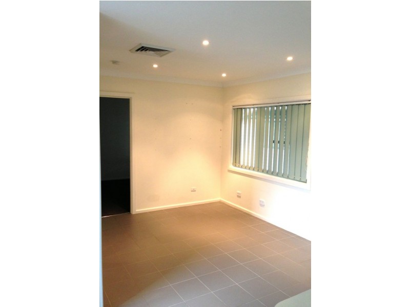 House  4 Maria Place, Blacktown NSW 2148