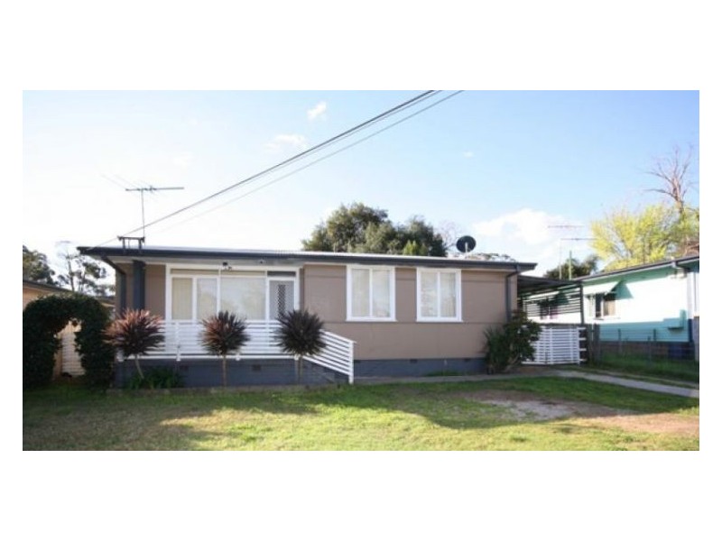 House 88 Bulolo Drive, Whalan NSW 2770