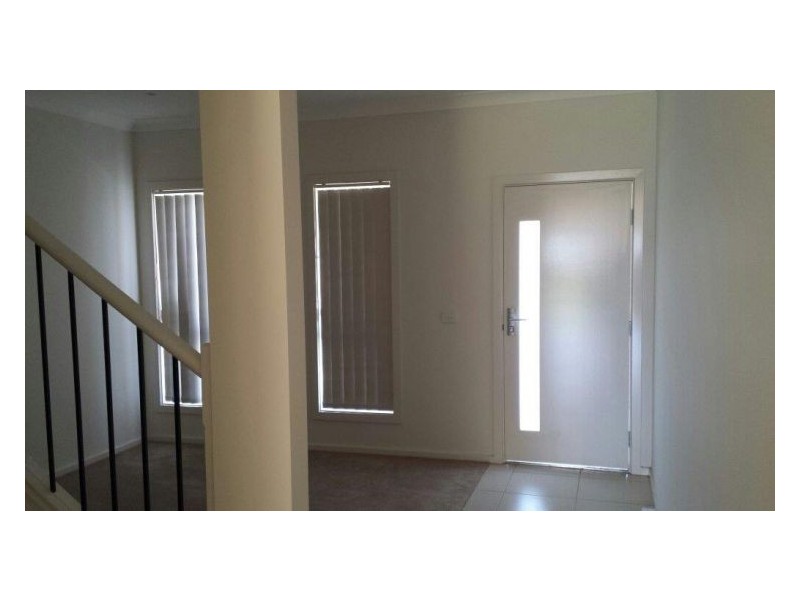 Townhouse 18 Kelby Street, The Ponds NSW 2769