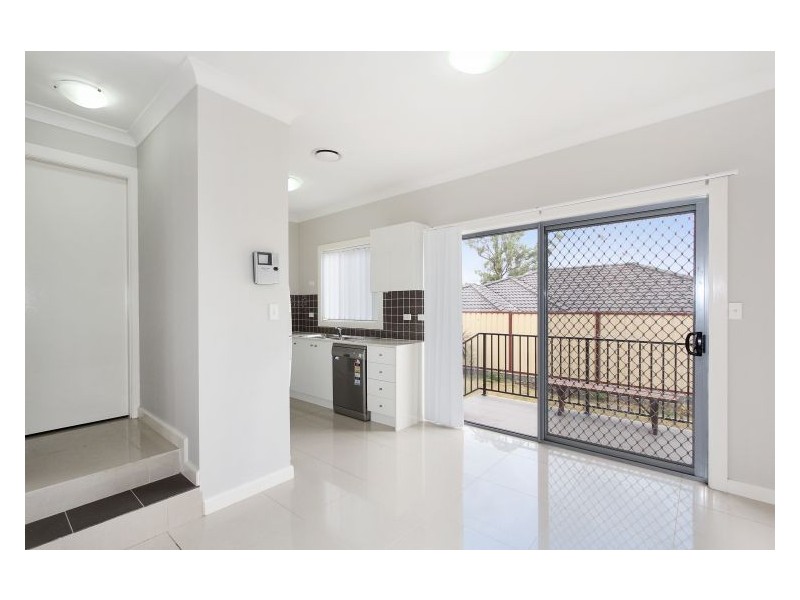 2/248 Flushcombe Road, Blacktown NSW 2148