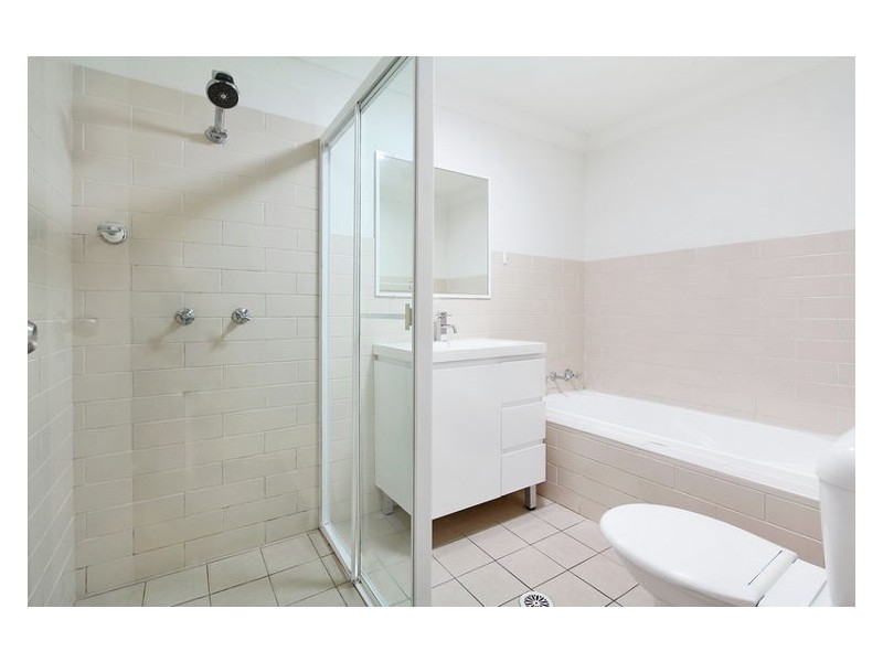 18/11-13 Fourth Avenue, Blacktown NSW 2148