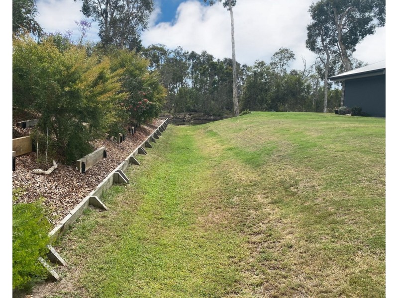 36 Sirenia Drive, Burrum Heads QLD 4659