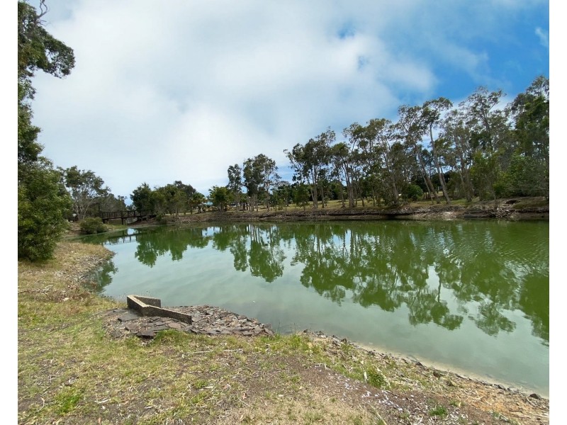 36 Sirenia Drive, Burrum Heads QLD 4659