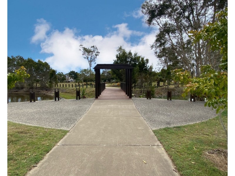 36 Sirenia Drive, Burrum Heads QLD 4659