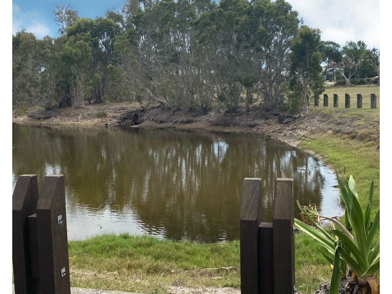 36 Sirenia Drive, Burrum Heads QLD 4659