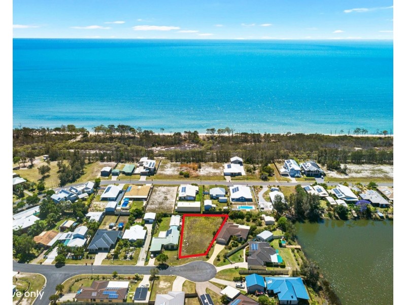 16 Bentwood Street, Burrum Heads QLD 4659
