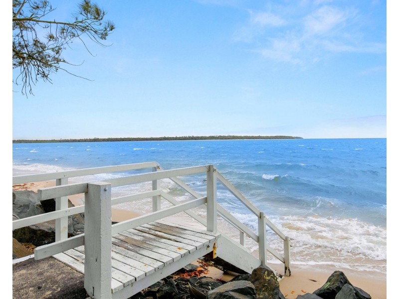 46 Esplanade Esplanade, Burrum Heads QLD 4659