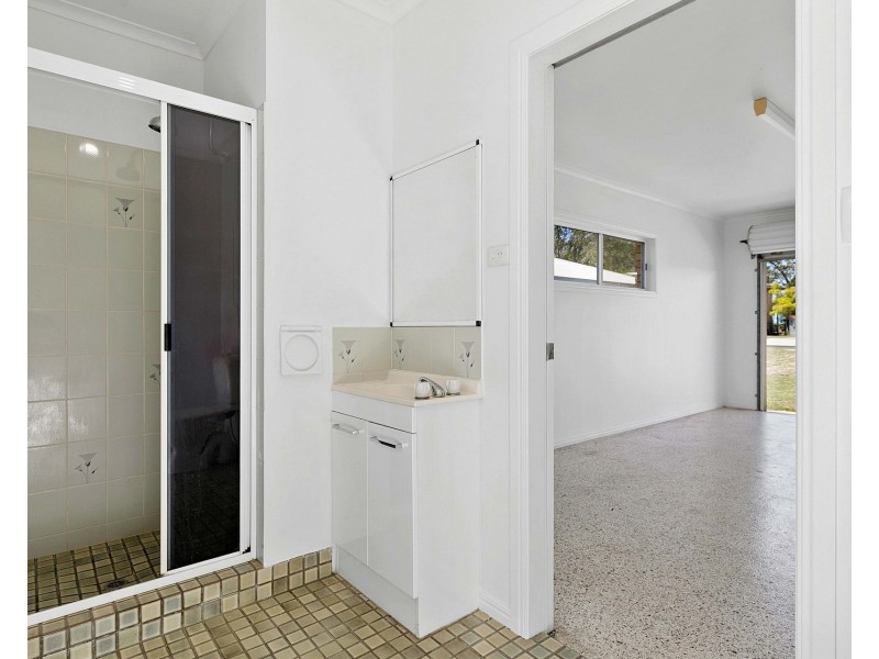 125 Burrum Street, Burrum Heads QLD 4659