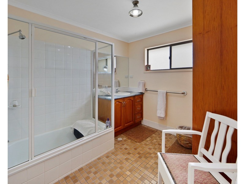 57 Riverview Drive, Burrum Heads QLD 4659