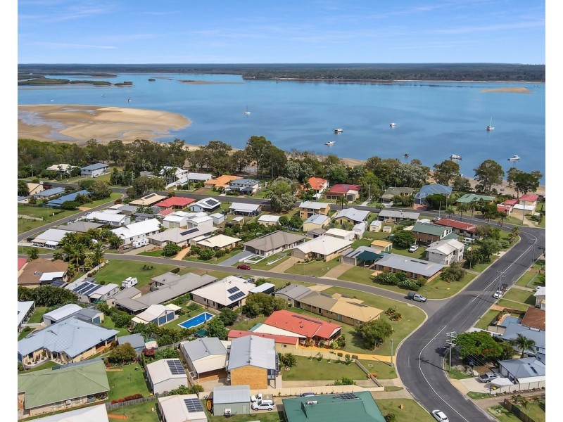 57 Riverview Drive, Burrum Heads QLD 4659