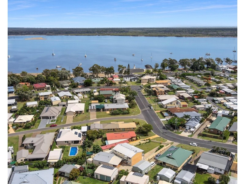 57 Riverview Drive, Burrum Heads QLD 4659